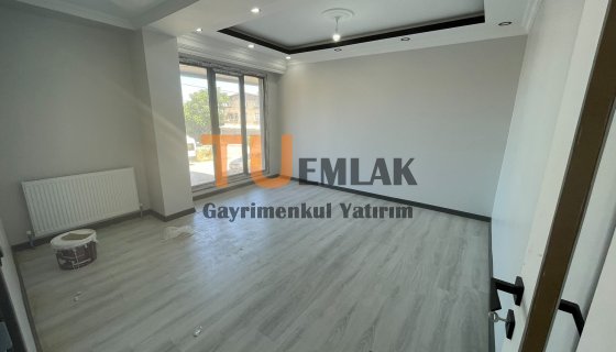 AVCILAR TAHTAKALE MAH SATILIK 2+1 BALKONLU  YÜKSEK GİRİŞ 